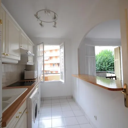 L'aiglon Appartement *